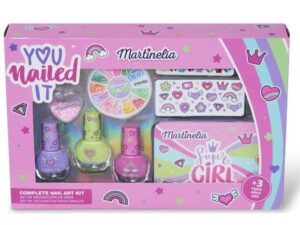 Martinelia Supergirl Nail Art