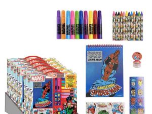 Marvel - set di cancelleria da colorare